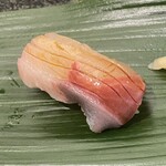 すし辰の立ち食い - はまち