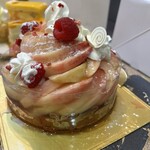 パティスリー リョーコ - 桃のタルト