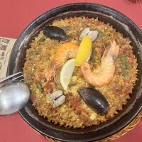 びいどろ 銀座店 - 魚介のパエリア
