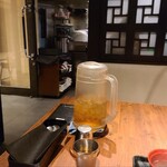 和牛焼肉 土古里 - １人でしたが、ゆったり4人がけのブースに通していただきました