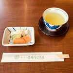 博多名代 吉塚うなぎ屋 - 漬物とお茶☆