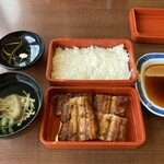 博多名代 吉塚うなぎ屋 - うな重と肝吸い☆