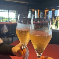 Re Wharf - スパークリングワインで乾杯