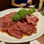 焼肉本舗 和家 - ‪☆ロース
      厚みのあるロース！
      タレを使わんでも充分美味いっ⤴︎︎⤴︎