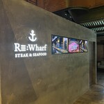 Re Wharf - 入口もお洒落