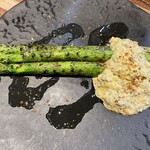Agora sapporo - アスパラ　ソースがただのタルタルでちょっと残念