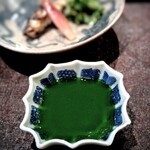 茜坂大沼 - 膨大な蓼を使った、密度の濃い、もはやスムージーのような蓼酢。これが最高なんです♡