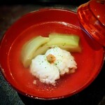 茜坂大沼 - 天草の鱧、山形の賀茂茄子。吸い地にはっきりと鱧のお出汁を感じます。煮含めたような賀茂なすの美味しい事！