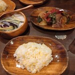 LASOLA Bhutan Restaurant - 茄子のダツィ様、シーカムパ様、とうもろこしライス様