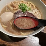 琉 肉、酒、ときどき魚。 - 【熊ラーメン＝スープ】