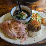 モンタナ - モンタナカリープレート（1430円・税込）