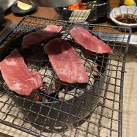 熟成ホルモン・山形牛 炭火焼肉 牛語 - 