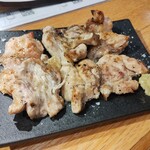 串焼き。ビストロガブリ - 信玄どりムネトロ炙り580円(税別)