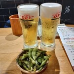 串焼き。ビストロガブリ - アサヒSD樽生 法被泡で480円(税別)