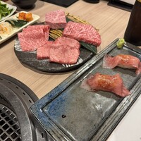 近江うし 焼肉 にくTATSU 青山本店 - 