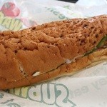 サブウェイ - ローストチキン ハニーマスタードソース レギュラー 390円。