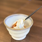 なぎさのハンバーガー - スモークソフトクリーム