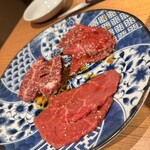 YAKINIKU BON'S - 