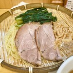 味噌中華そば ムタヒロ - 限定、冷やし味噌ニラざる中華、1,200円。