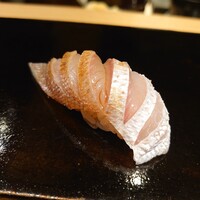 恵比寿 鮨 藤 - 春日鯛、昆布締め