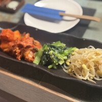 和牛とワイン 焼肉きゅうこん - 