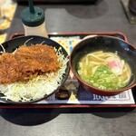 資さんうどん - 料理写真: