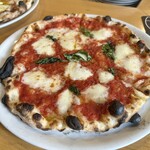 ピッツァ ストラーダ  - マルゲリータ