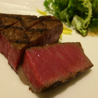 ラ メゾン ヒトトキ - 牛フィレ肉のステーキ