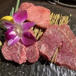 炭火焼肉 焼きしゃぶ にく式 - 