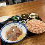 削りたてカツオ節専門店 出汁ダシ - 