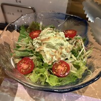 和diningひで - アボガドサラダ　量もたっぷり　健康のために〜
