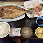 民宿 青塚食堂 - 大漁定食　ホッケ