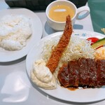 グリル 一平 - ヘレカツえびすセット  2800円
西宮店限定です♡