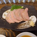 大衆ホルモン肉力屋 - ハツ刺し
