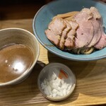 いかれたヌードル フィッシュトンズ - 