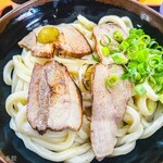麺紡 - 【炙ります】豚チャーシューしょうゆうどん
