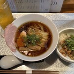 ramen rise niji - 