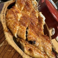 ひつまぶし 登河 那古野本店 - 器からはみ出る鰻ちゃん