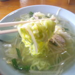 たむら食堂 - もつ煮 ＆ タンメン ＆ いちごアイス 果肉入り