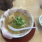 ラーメン横綱 一宮店 - チャーシュー麺　860円