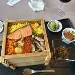 れすとらん杉並 - 鮭ときのこのせいろ飯up