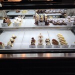 レ・カカオ 本店 - ケーキのショーケース