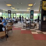 上田丸子グランヴィリオゴルフ倶楽部 - レストラン内の様子