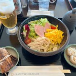 上田丸子グランヴィリオゴルフ倶楽部 - ぶっかけサラダ麺定食　全景