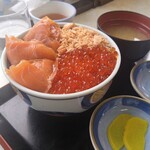 ウトロ漁協婦人部食堂 - 