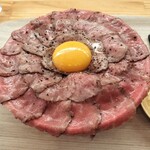 さくたろう - 料理写真:新発田牛ローストビーフ丼