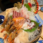 港町のモンキチ - お刺身7点盛り