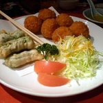 悠苑 - 牡蠣の紫蘇巻き他