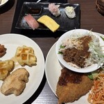 ブッフェレストラン 八献 - 