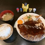 こてつ - 料理写真:特製ハンバーグプレート(スープ付)  1,100円(税込)